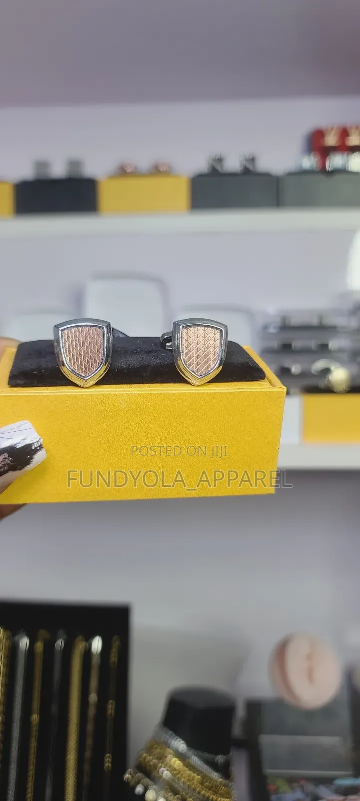 Universal Cufflinks Style