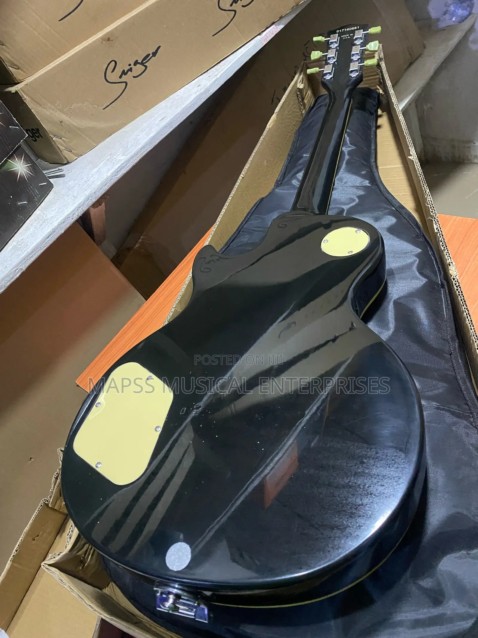 Gibson Les-Paul Style Electric Guitar Gear