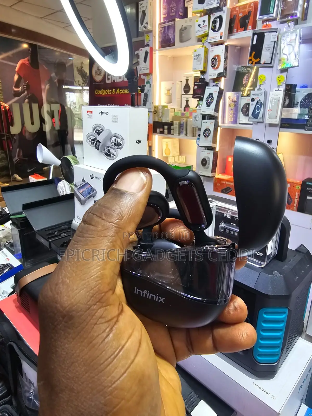 Infinix Xbuds 3 Loop Earpods.