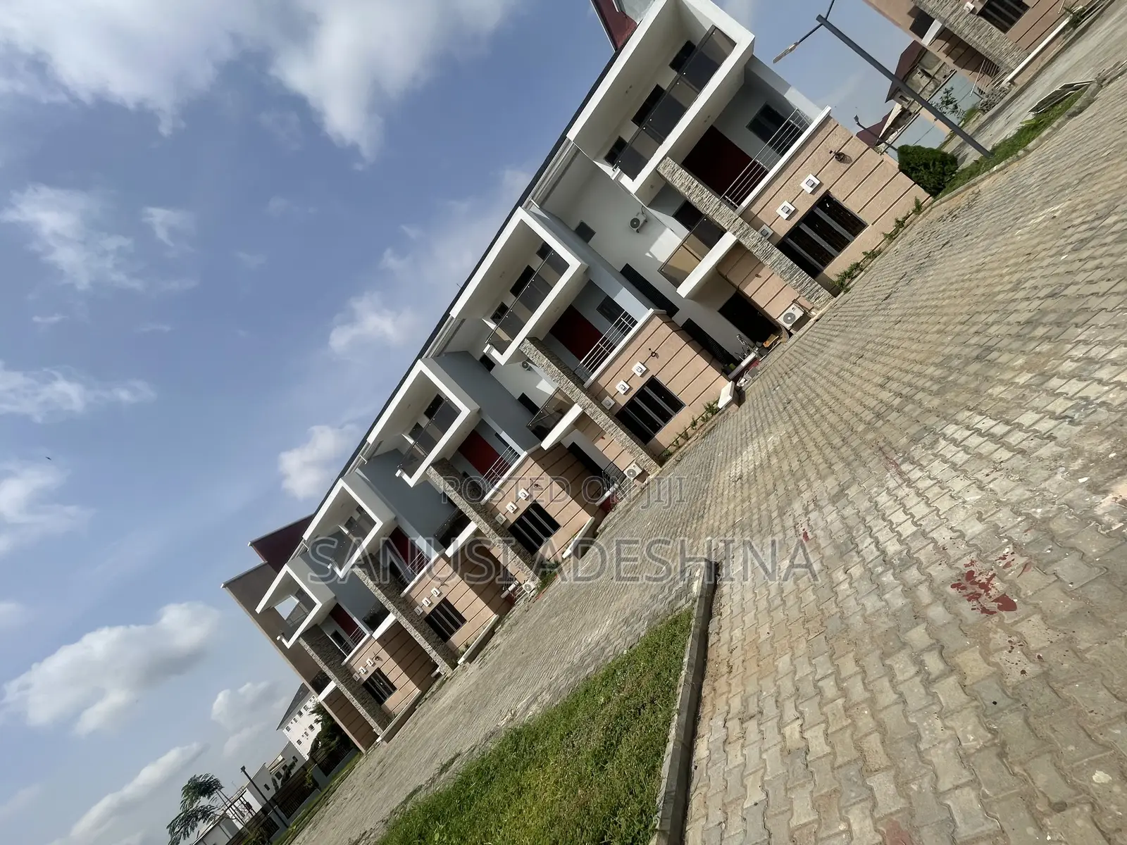 5bdrm Duplex in Katampe Extension,At for sale