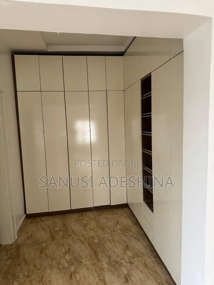 5bdrm Duplex in Galadimawa Estate for sale