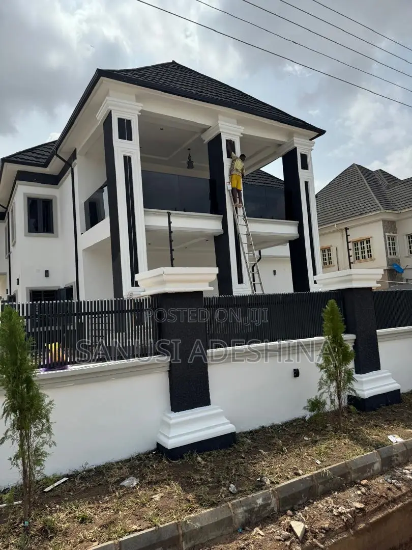 5bdrm Duplex in Galadimawa Estate for sale