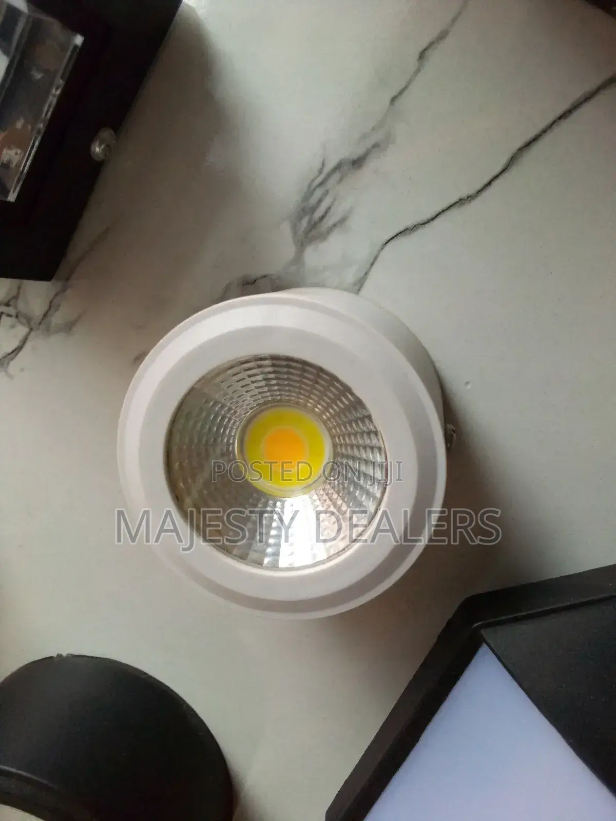 Paraphet Track Light or Parafet Light Tricolor