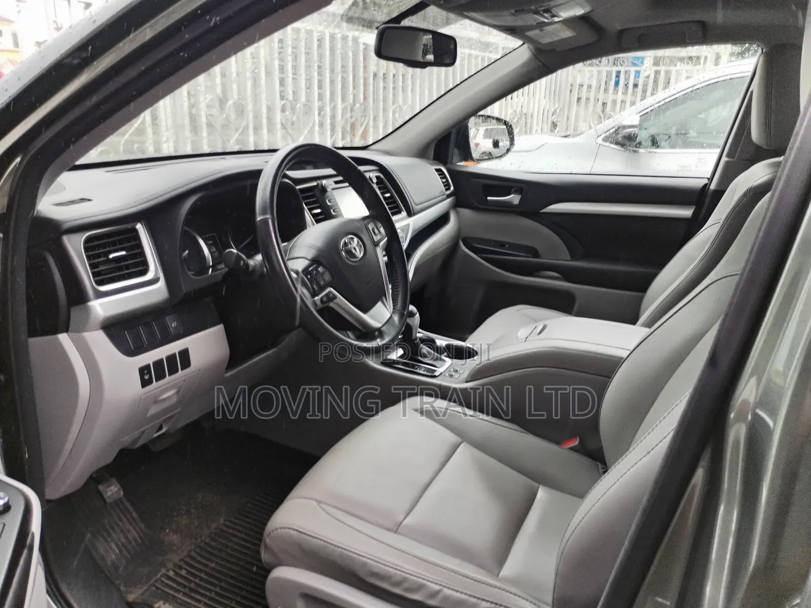 Toyota Highlander XLE 4x4 V6 (3.5L 6cyl 8A) 2017 Green