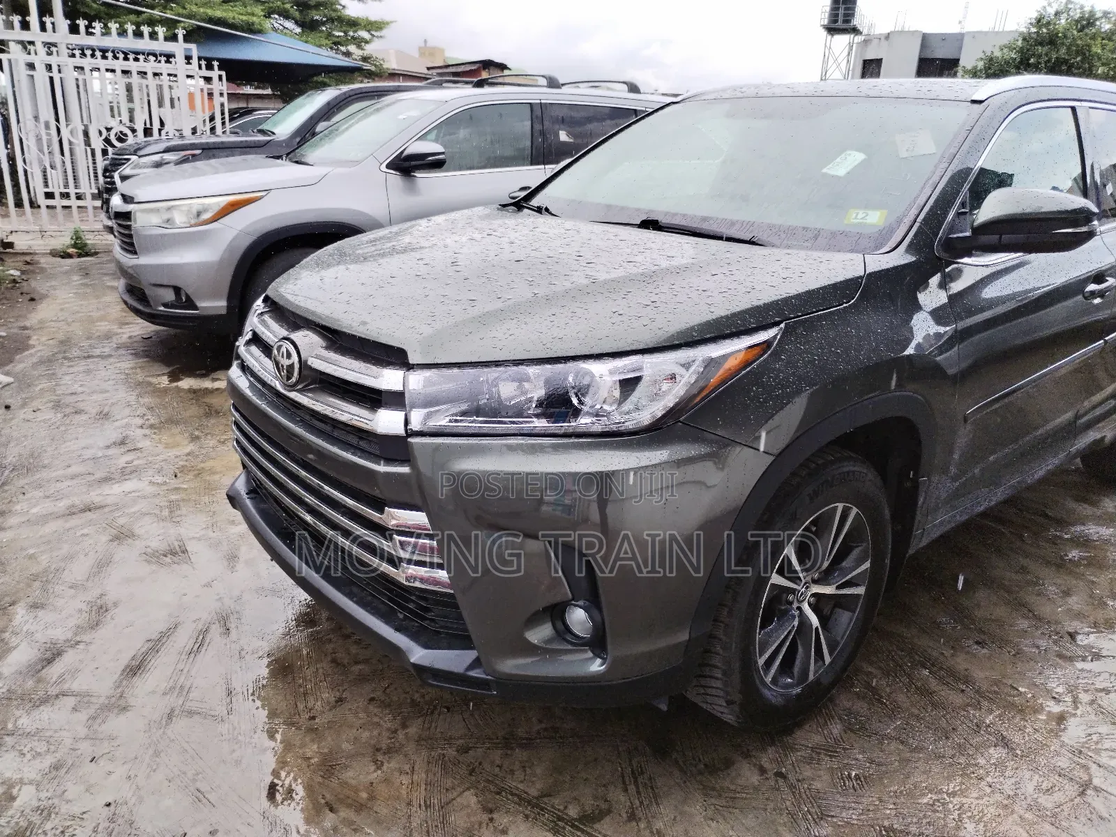 Toyota Highlander XLE 4x4 V6 (3.5L 6cyl 8A) 2017 Green