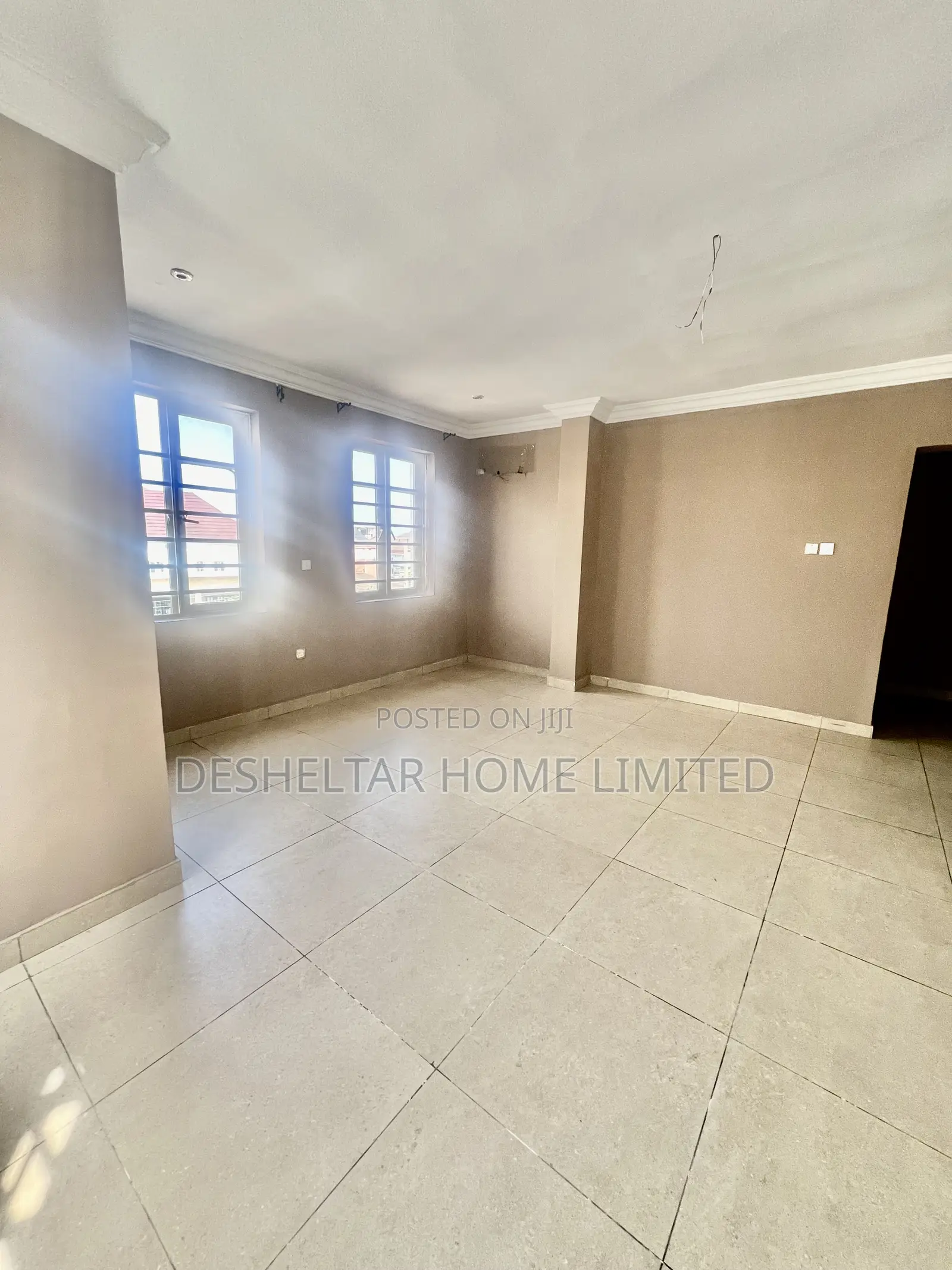 3bdrm Shared Apartment in Southern View Estate, Lekki for rent