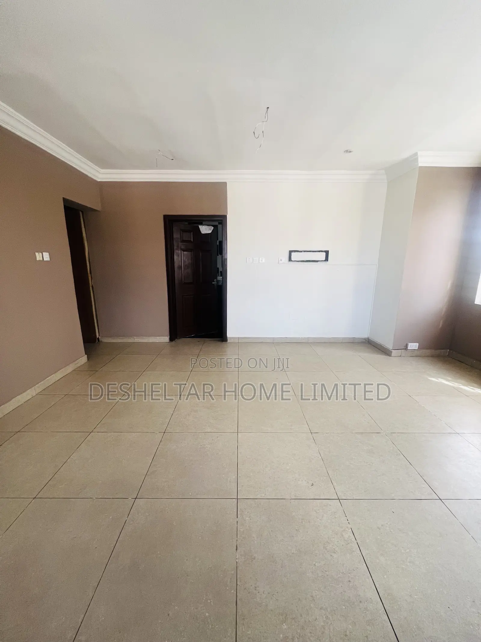 3bdrm Shared Apartment in Southern View Estate, Lekki for rent