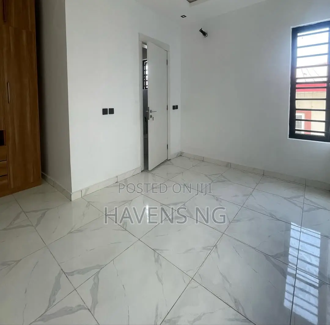 4bdrm Duplex in Ado / Ajah for sale