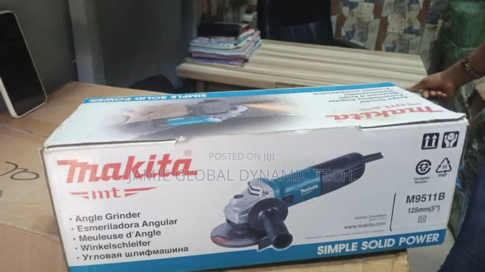 Makita 125mm 5" Angle Grinder