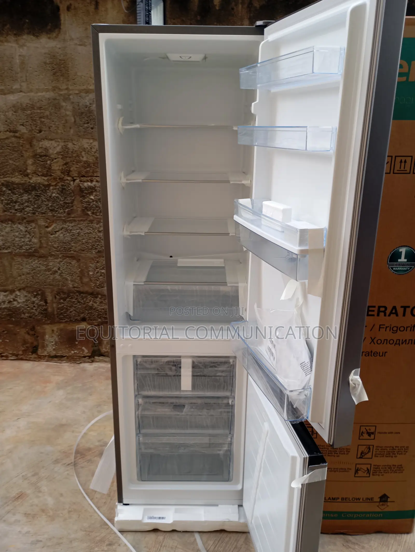 Keep Your Food Fresh With Hisense 35dcb-Rd Refrigerator