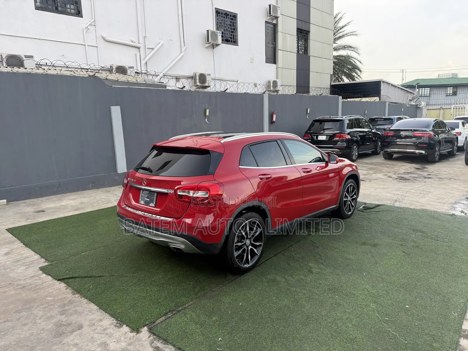 Mercedes-Benz GLA-Class 2017 Red