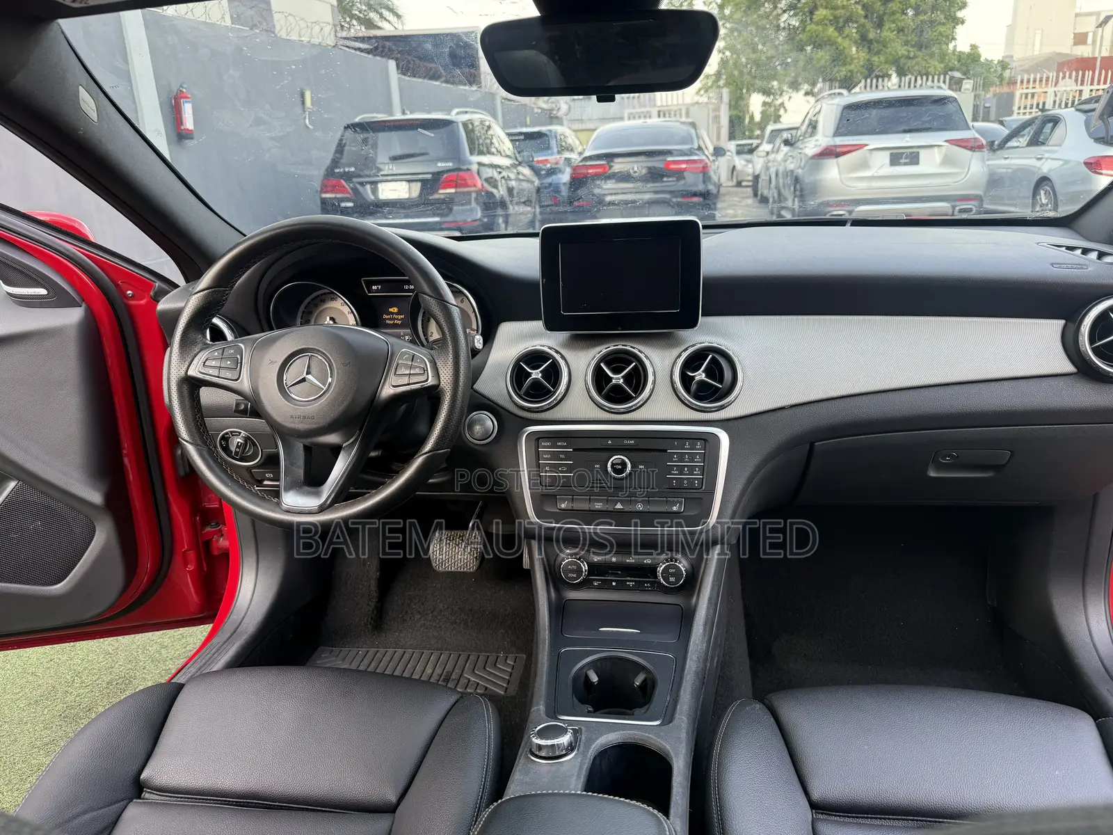 Mercedes-Benz GLA-Class 2017 Red
