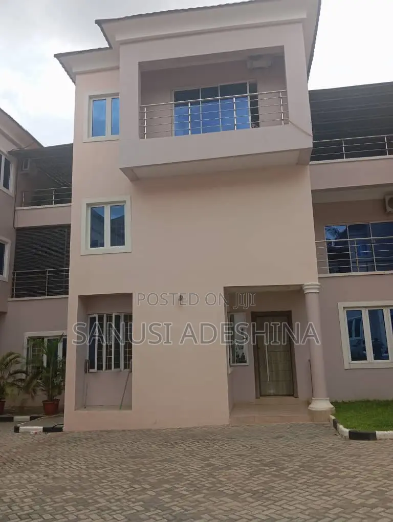 4bdrm Duplex in Katampe for rent