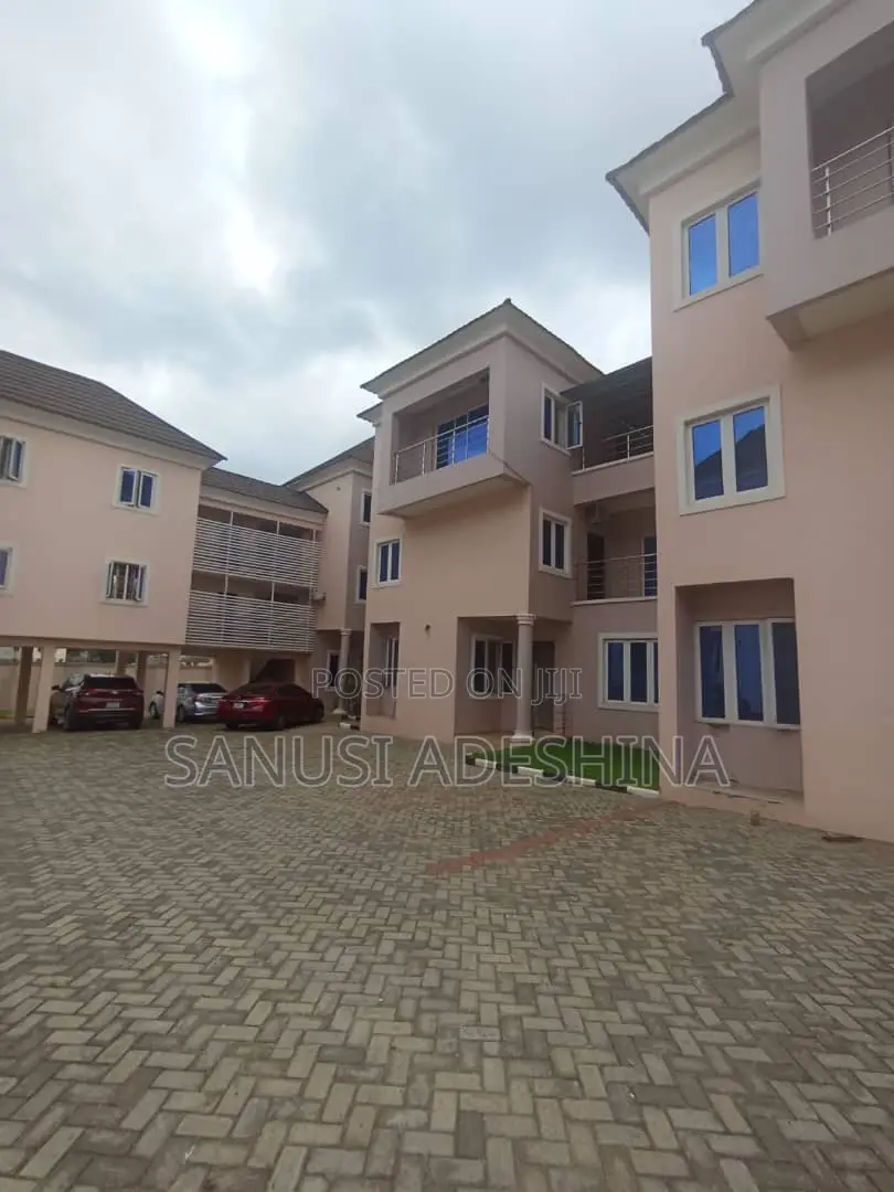 4bdrm Duplex in Katampe for rent