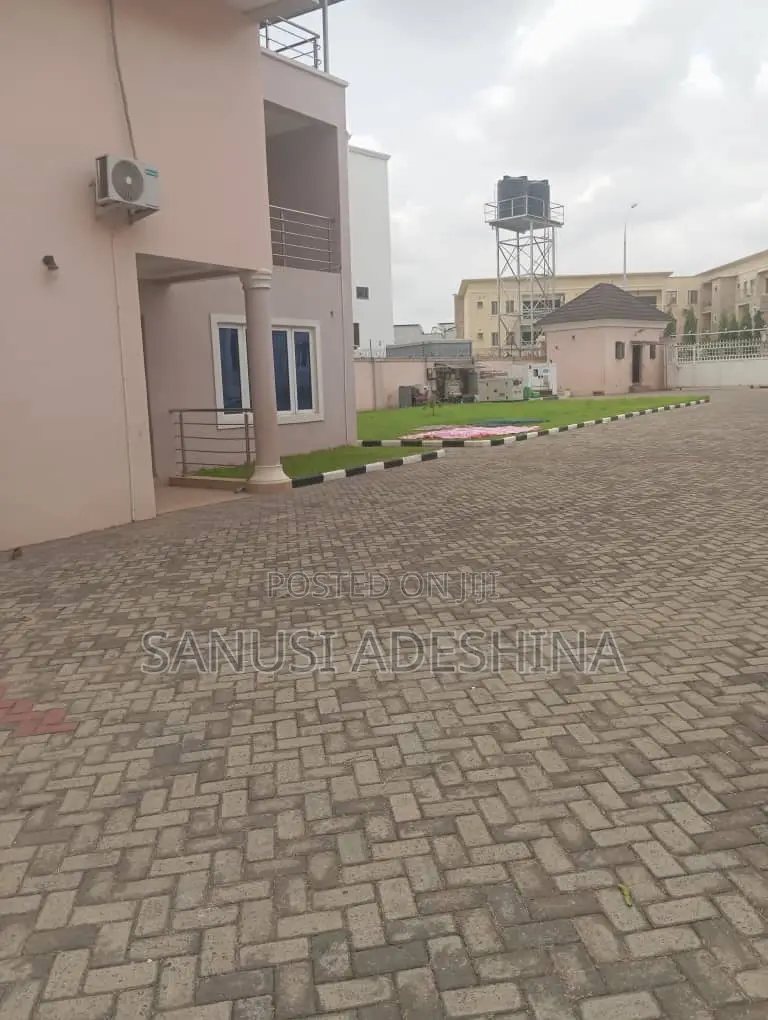 4bdrm Duplex in Katampe for rent