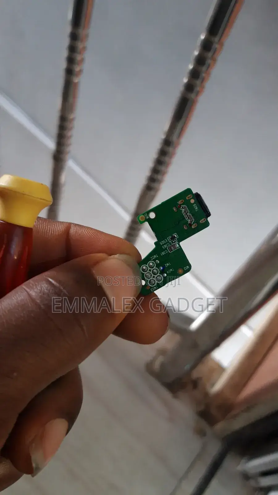 Charge 3/4/5 Charging Broad