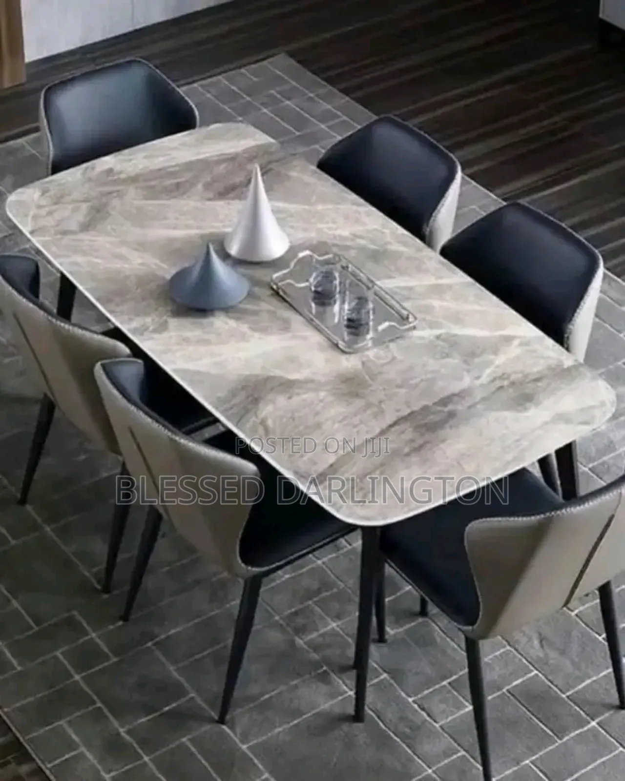 Flat Top Quality Dining Set