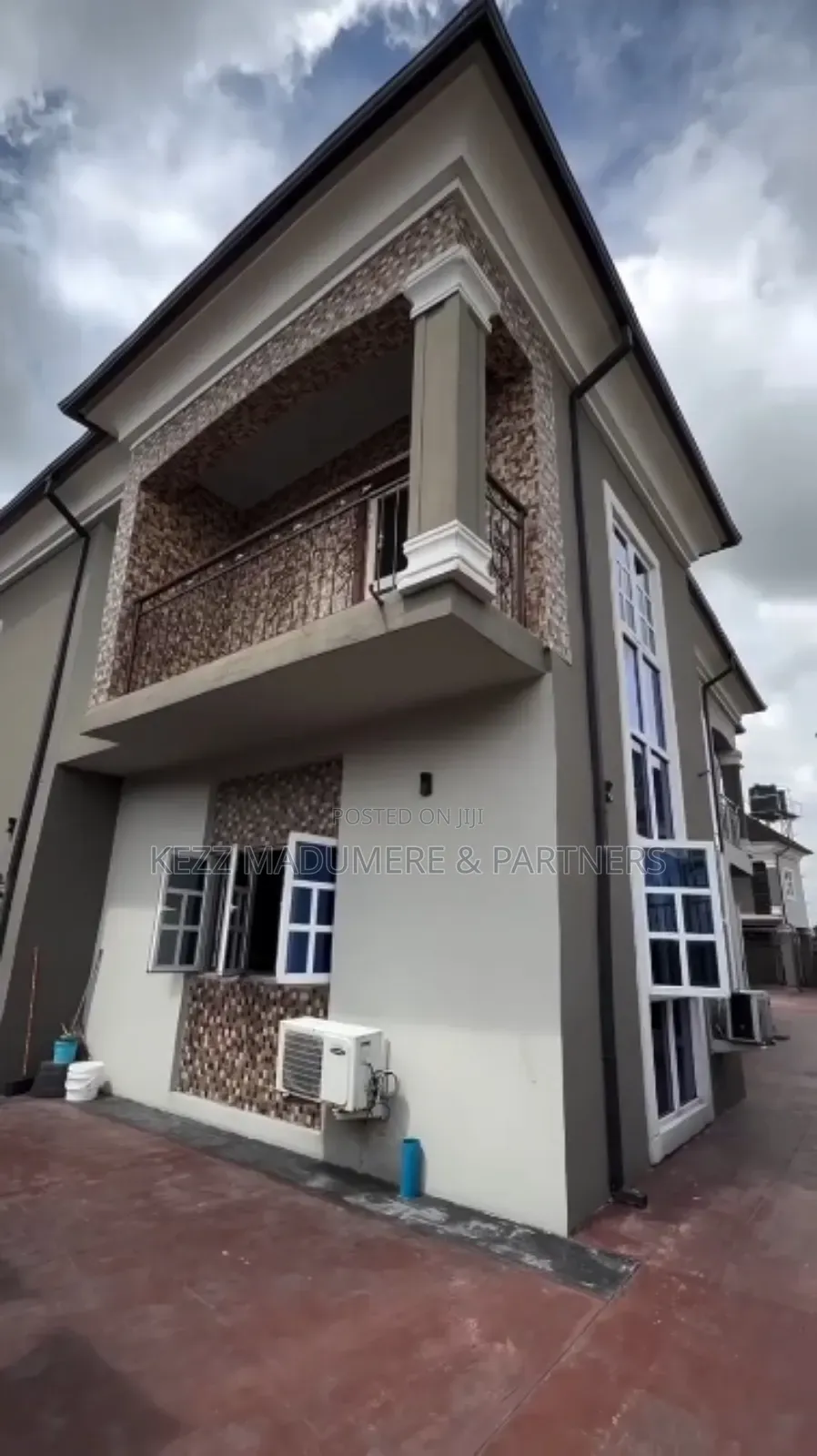 6bdrm Duplex in Farm Road 2 , Port for sale