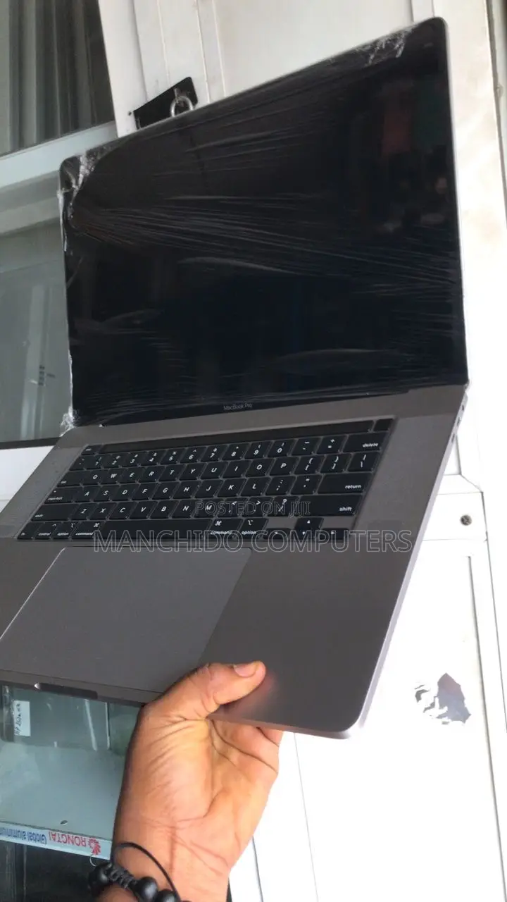 Laptop Apple MacBook Pro 2019 32GB Intel Core i7 SSD 512GB