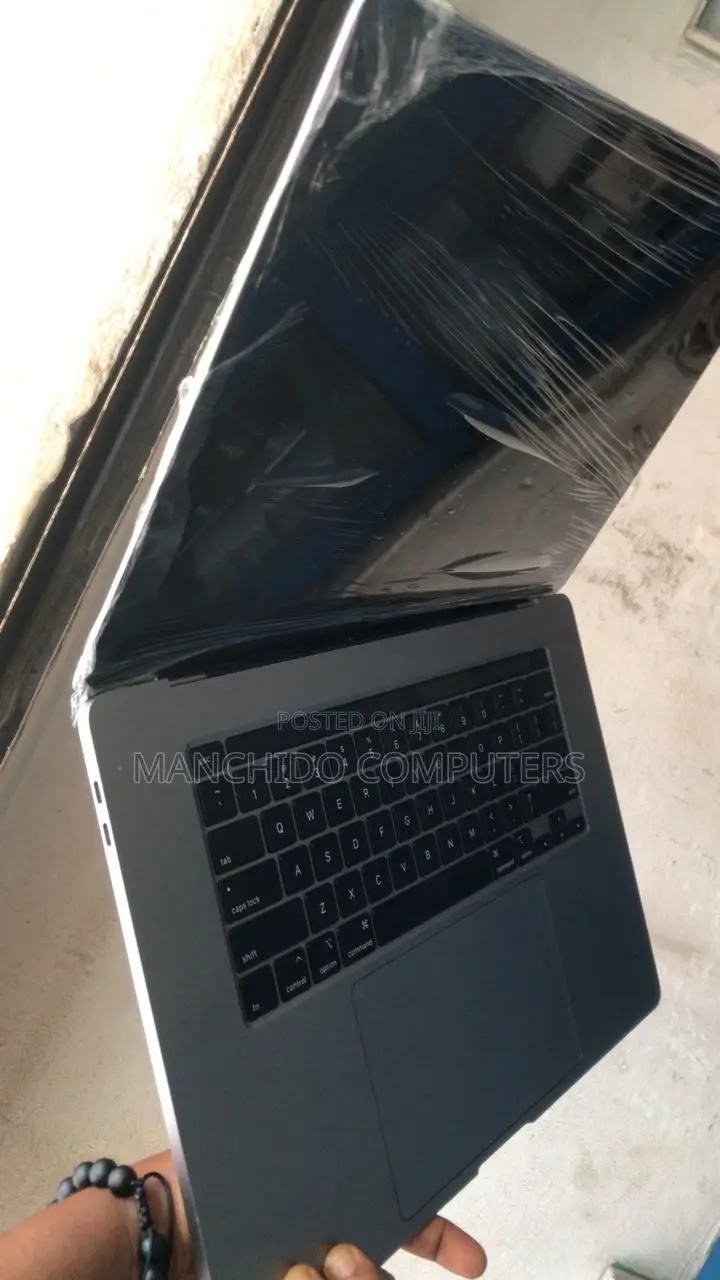 Laptop Apple MacBook Pro 2019 32GB Intel Core i7 SSD 512GB