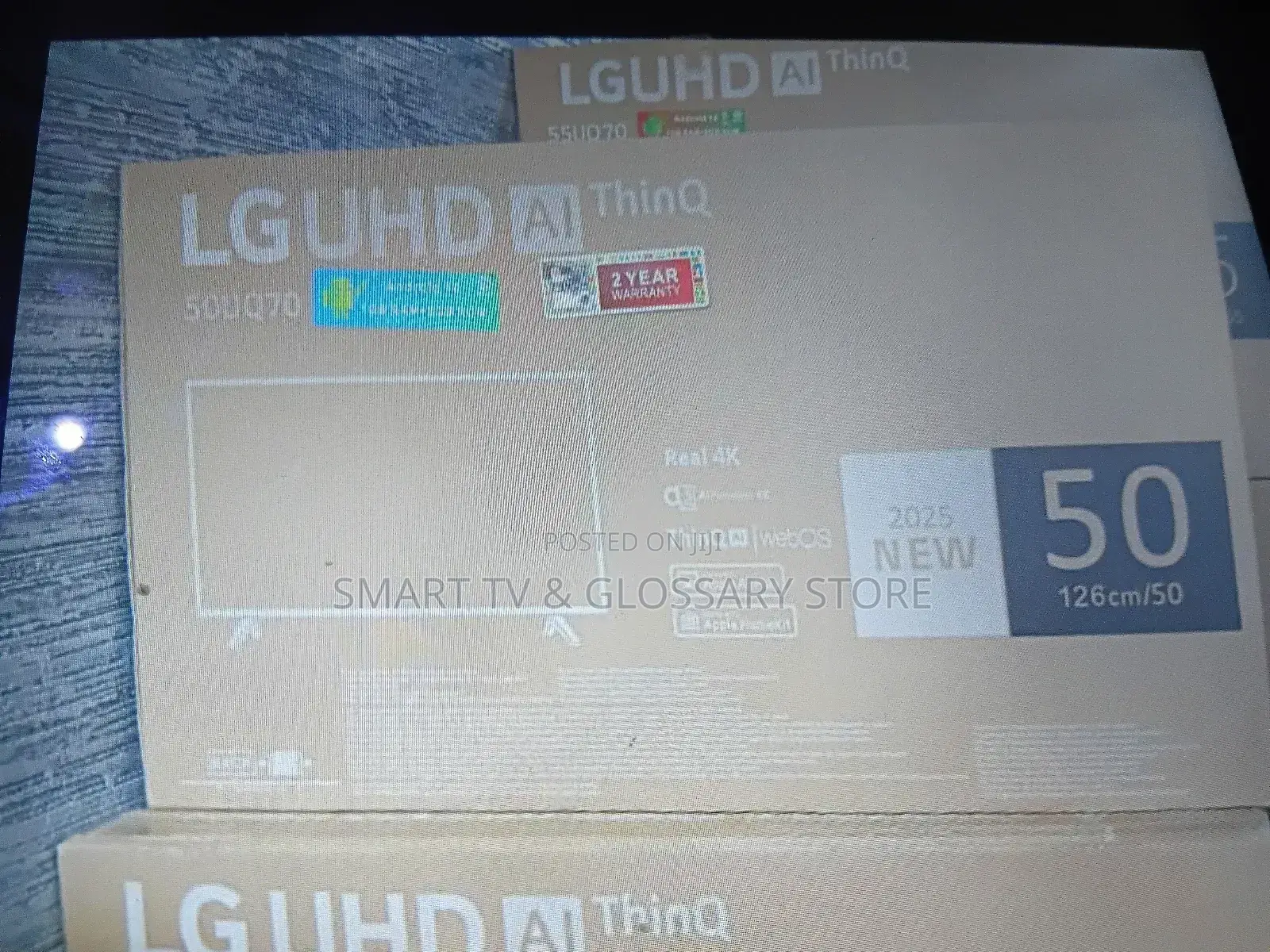 50 Inches With Inbuld Bluetooth Netflix Wifi Facebook