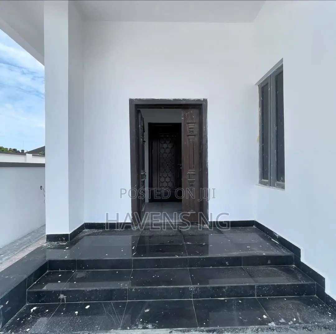 4bdrm Duplex in Ajah for sale