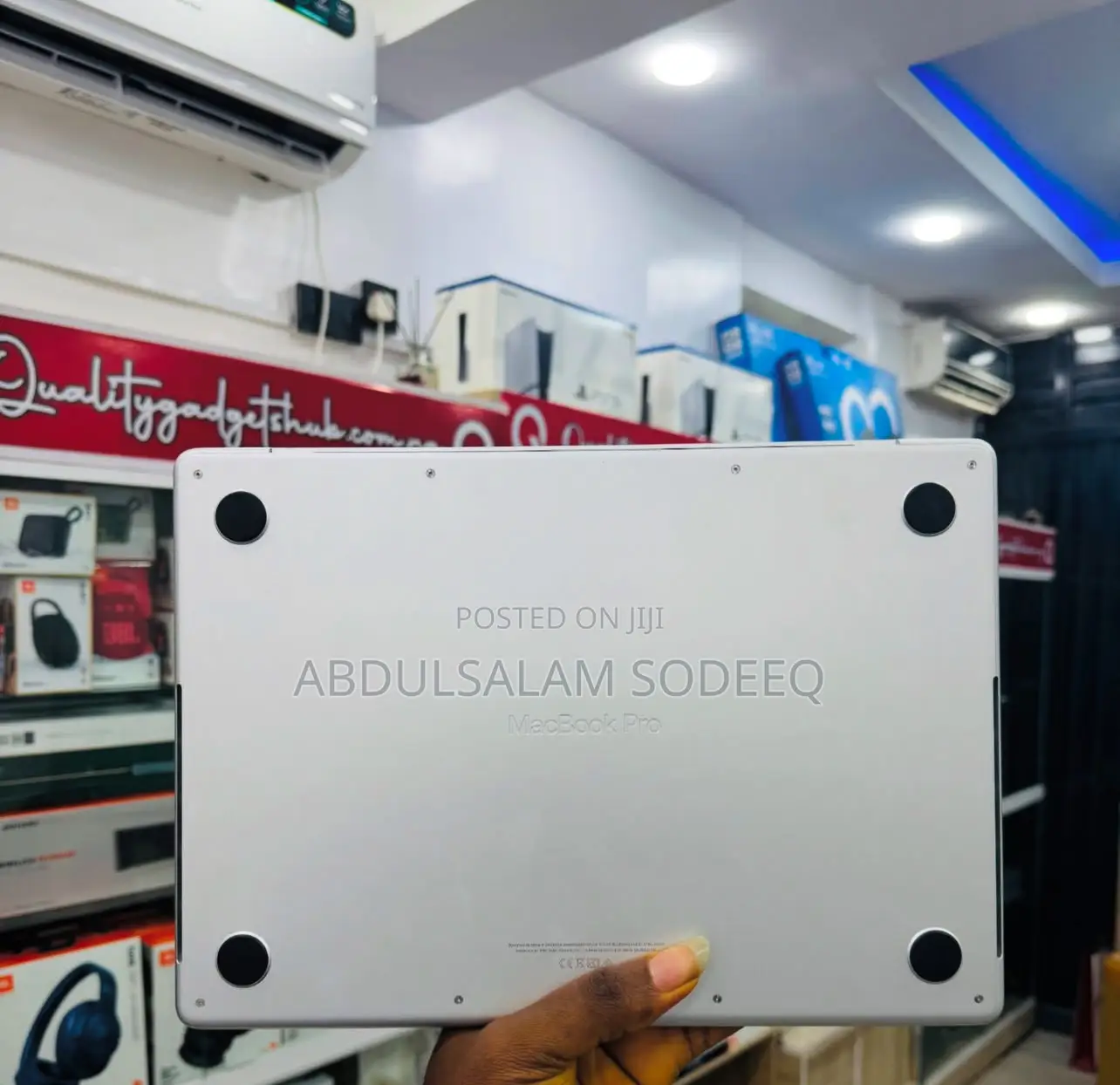 Laptop Apple MacBook Pro 2021 M1 16GB Apple M1 Pro SSD 512GB