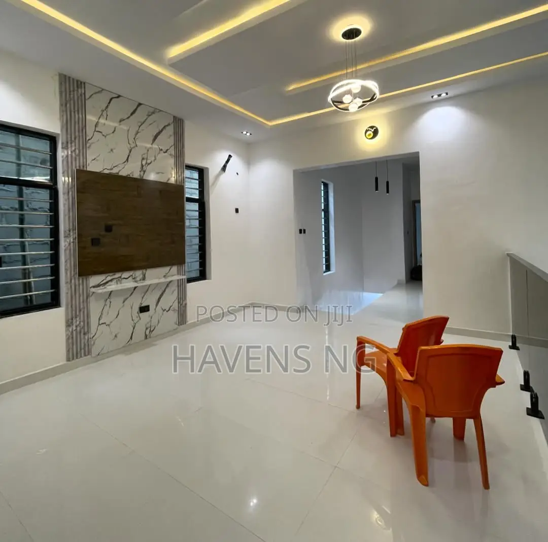 5bdrm Duplex in Ado / Ajah for sale
