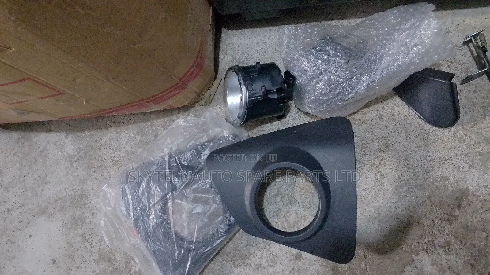 Set Of Fog Lamp And Chrome For Toyota Corolla 2015