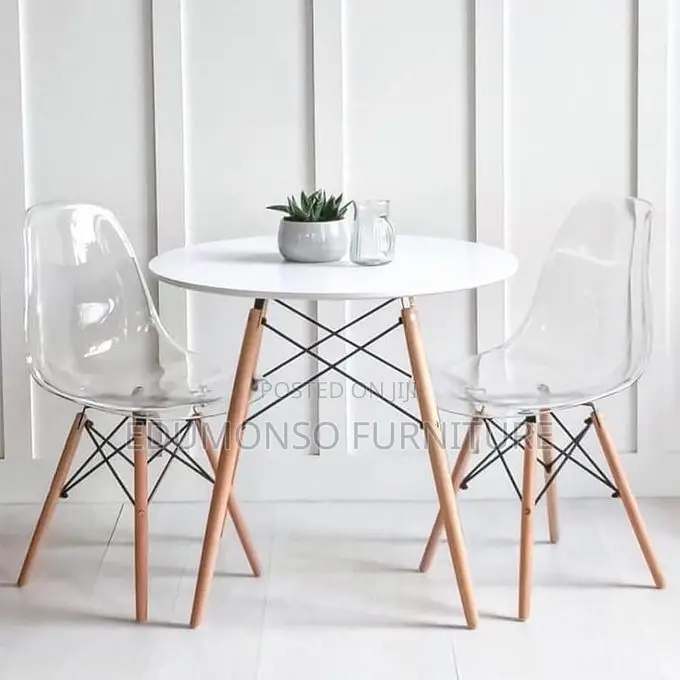 Luxury Dinning Round Table + 2 Transparent Chairs