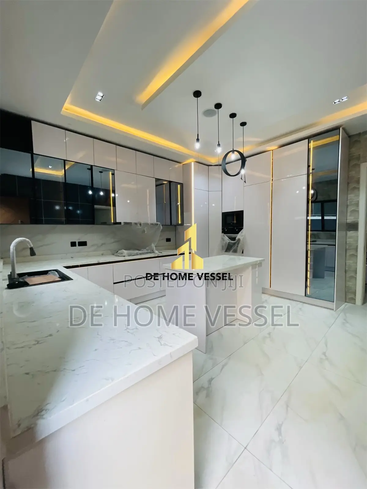 5bdrm Duplex in Lekki for sale