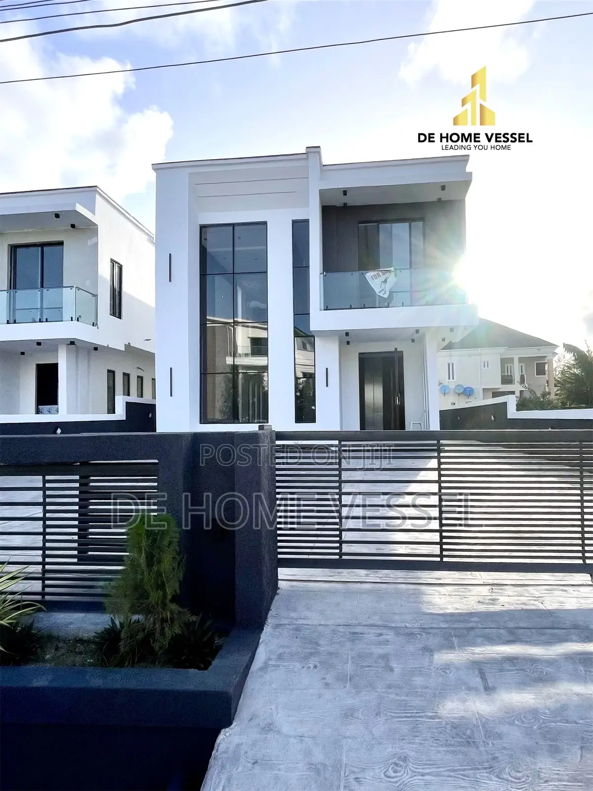 5bdrm Duplex in Lekki for sale