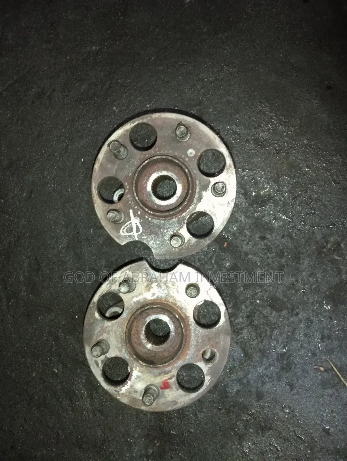 Today Rav4 Back Hub 2000 and 2002 Model