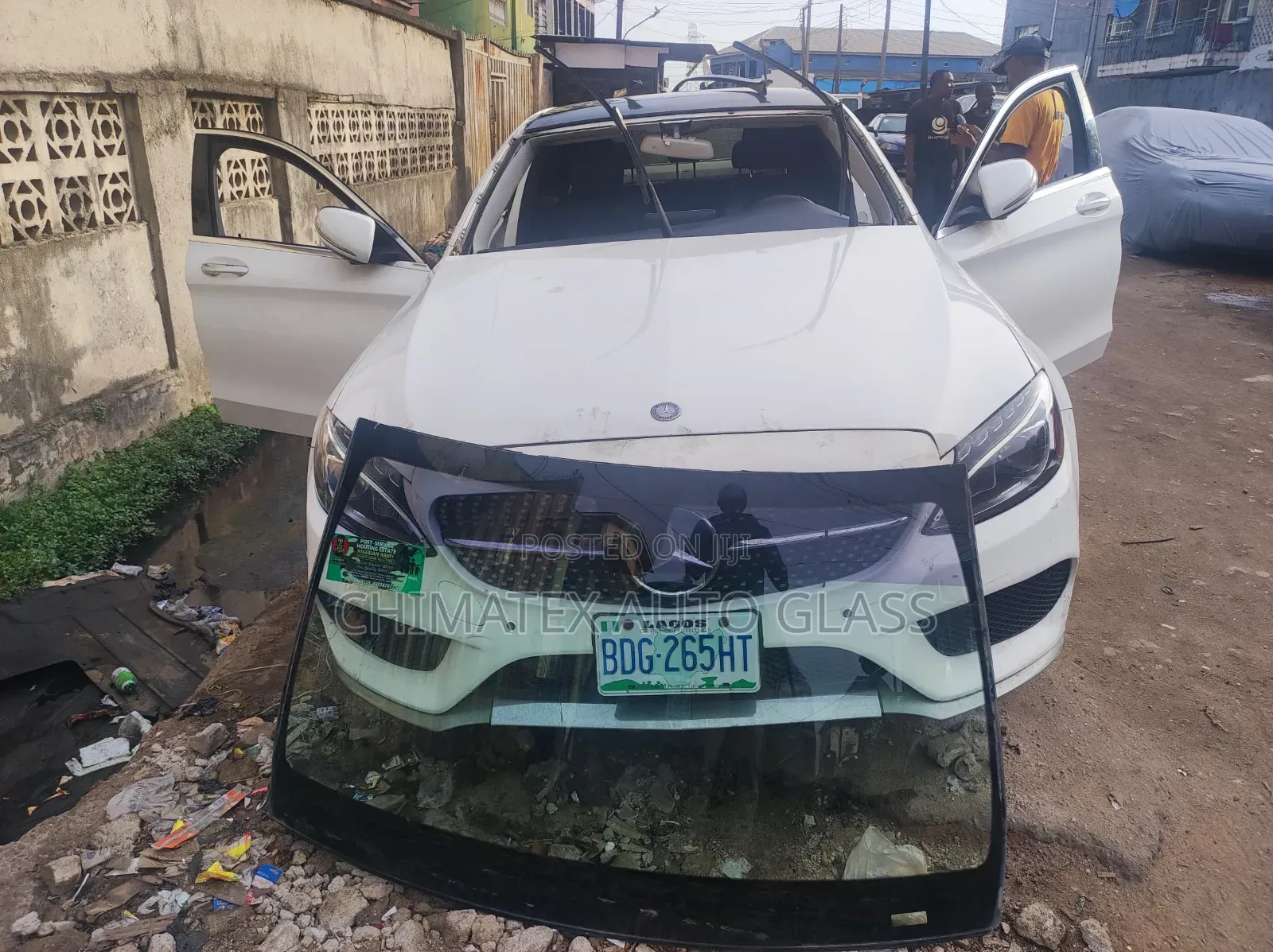 C300 2015 Windscreen Glass Installation We Deliver