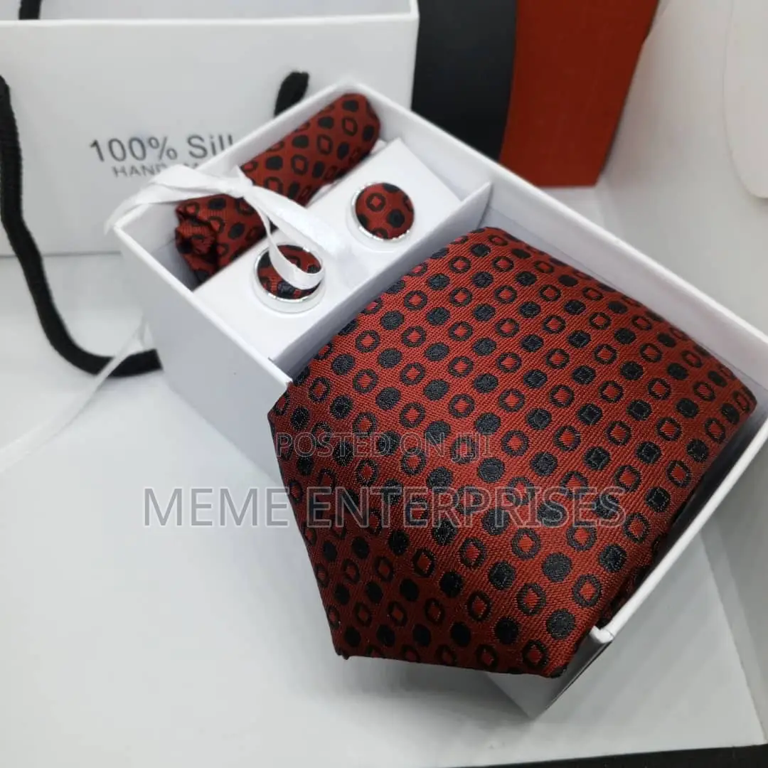 Red Mixed Set of Tie