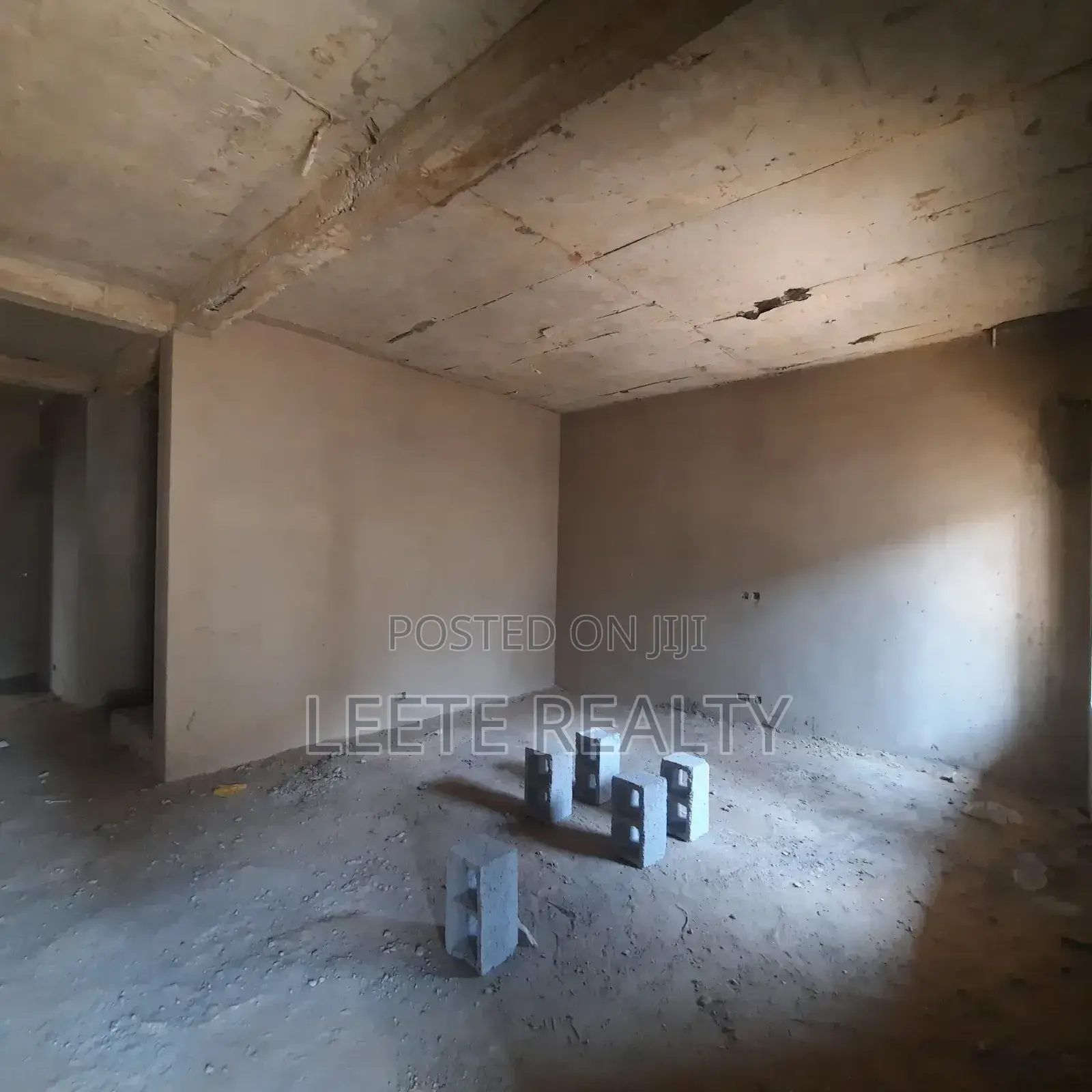 4bdrm Duplex in Galadimawa for sale