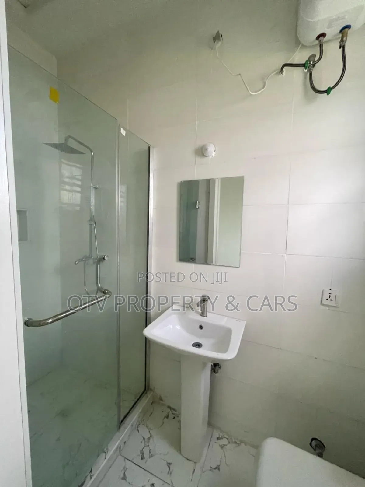 Furnished 2bdrm Townhouse/Terrace in Lekki for sale