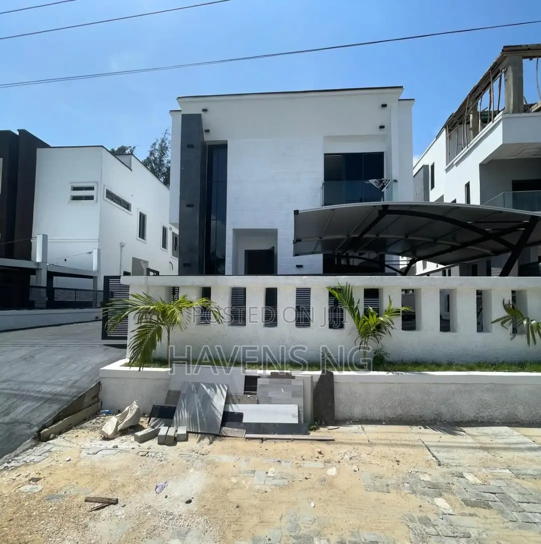 5bdrm Duplex in Lekki Phase 1 for sale