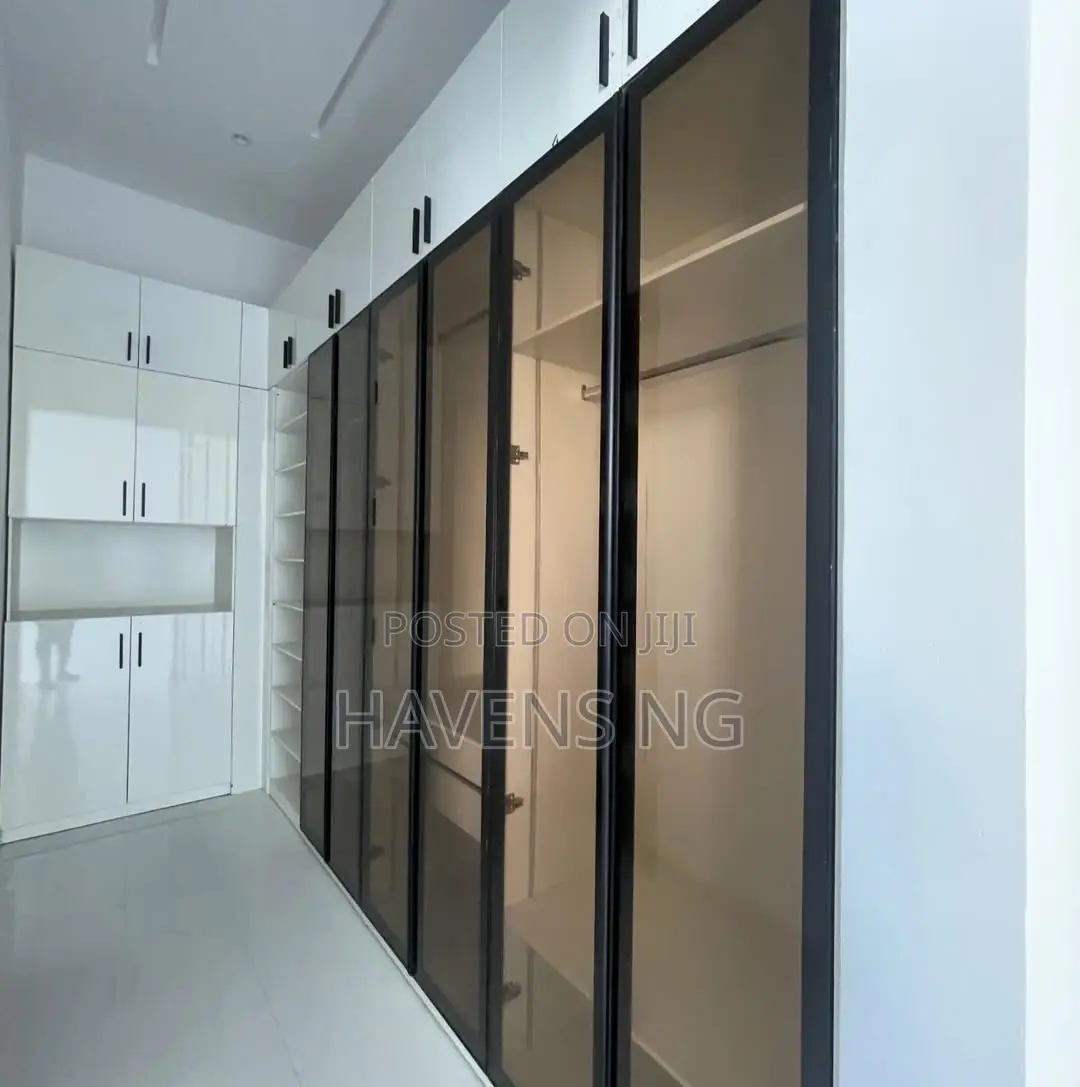 5bdrm Duplex in Lekki Phase 1 for sale