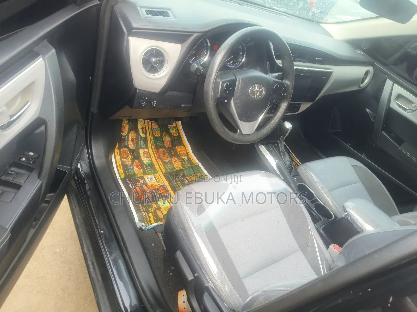 Toyota Corolla LE Eco (1.8L 4cyl 2A) 2018 Black