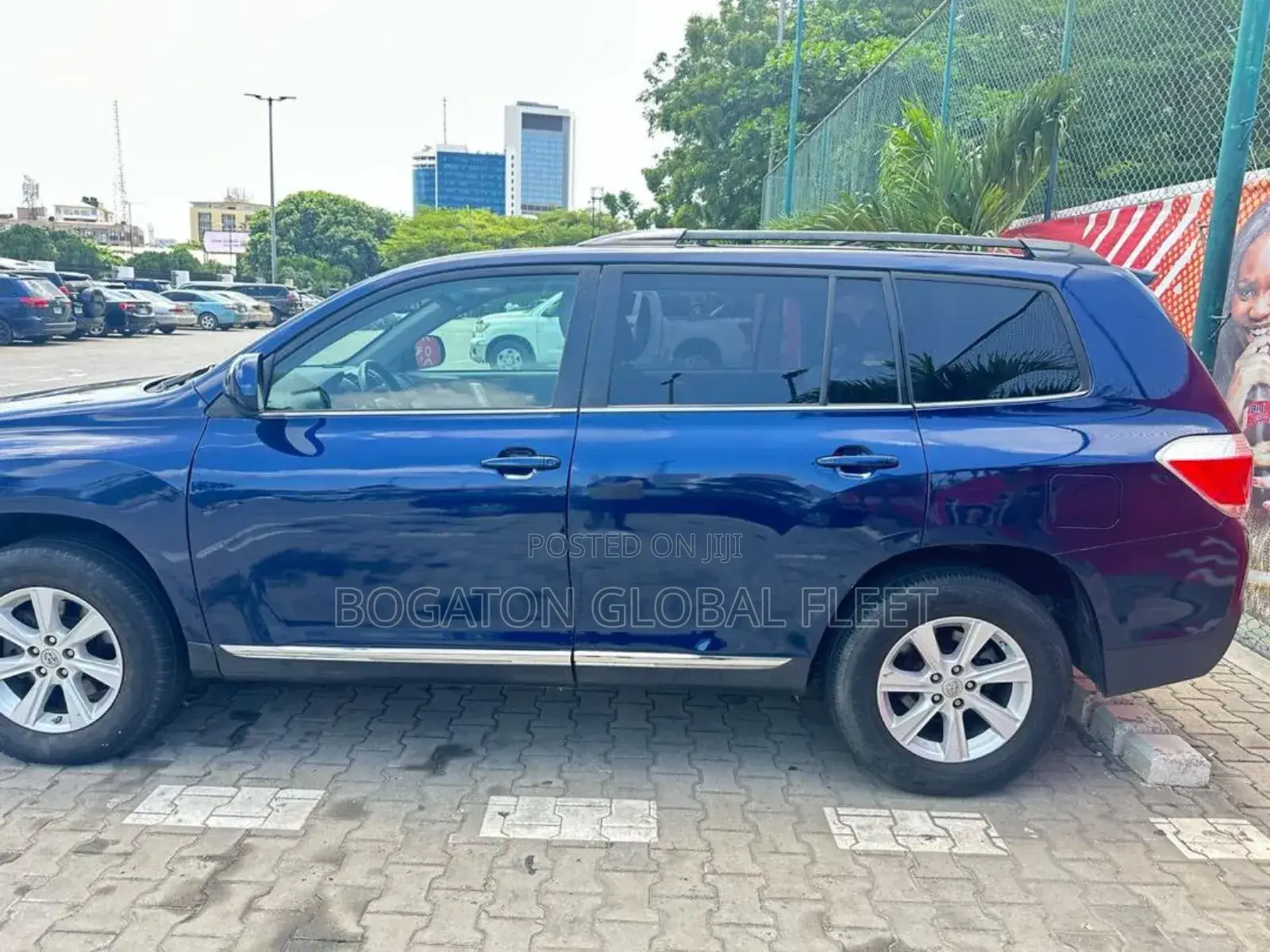 Toyota Highlander for Rent (Self-Drive)