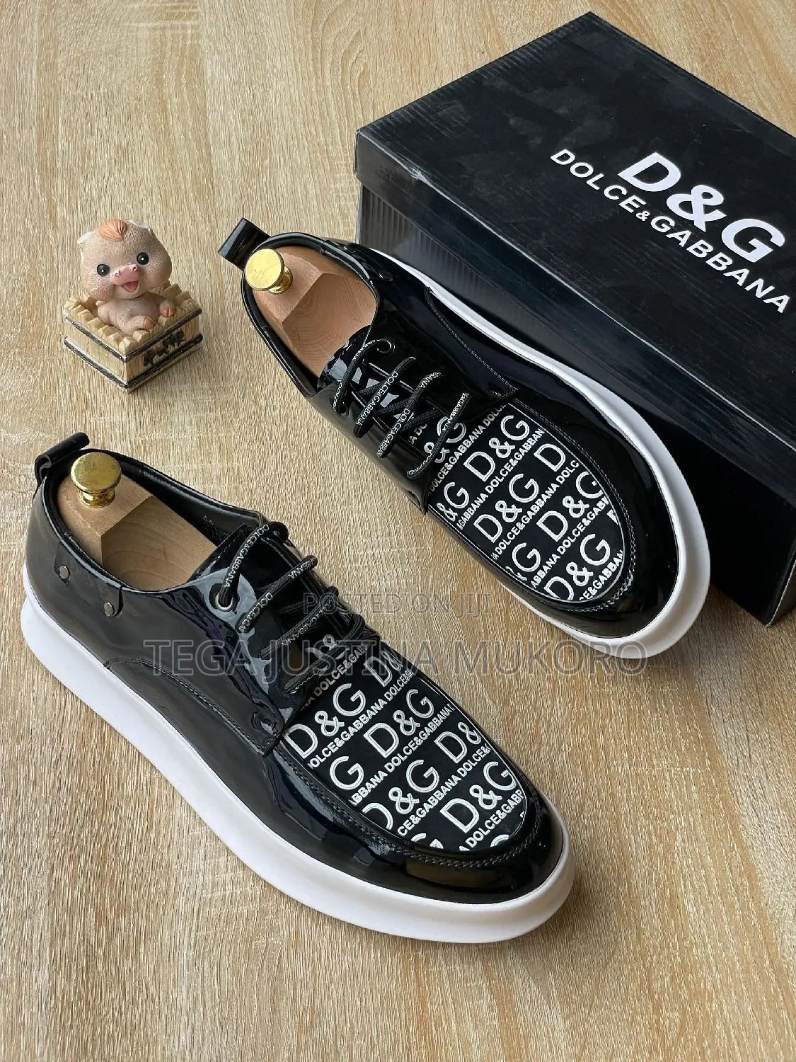 Glossy Leather Men's Footwear