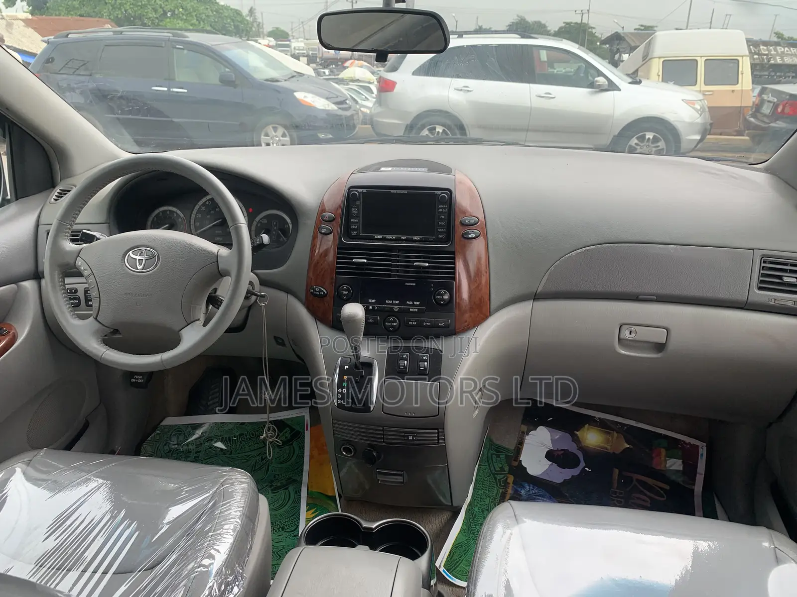 Toyota Sienna 2005 Gray