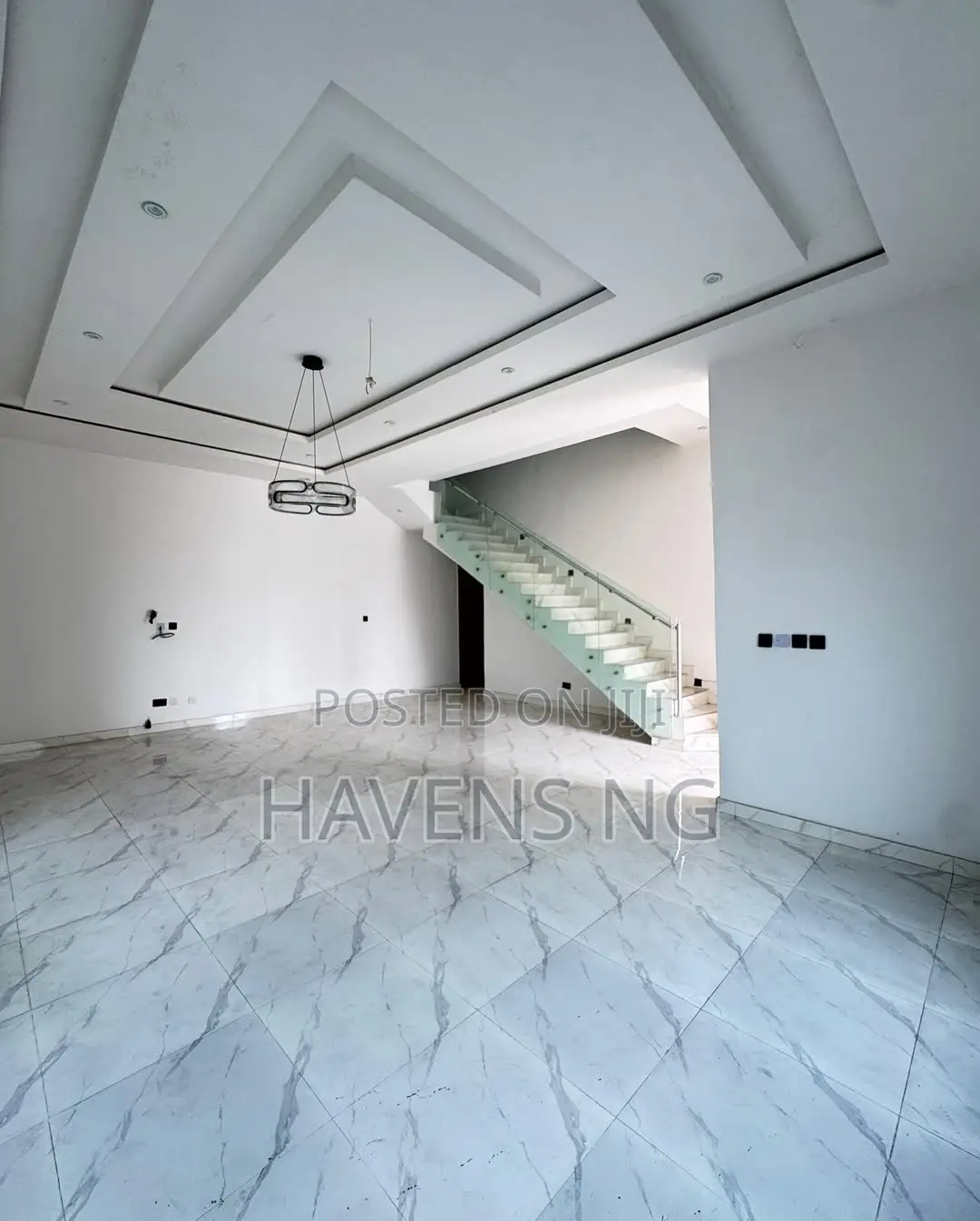 5bdrm Duplex in Ado / Ajah for sale