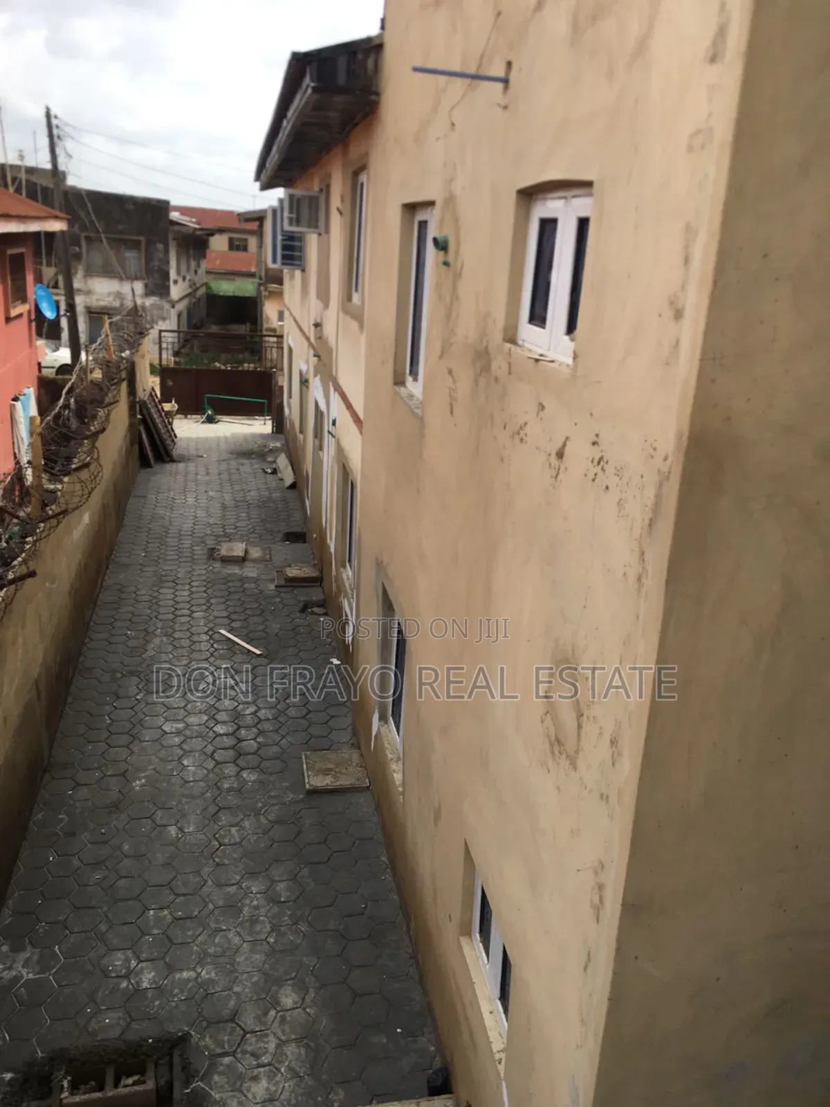 1bdrm Apartment in Ajetunmobi Estate, Agbowo for rent