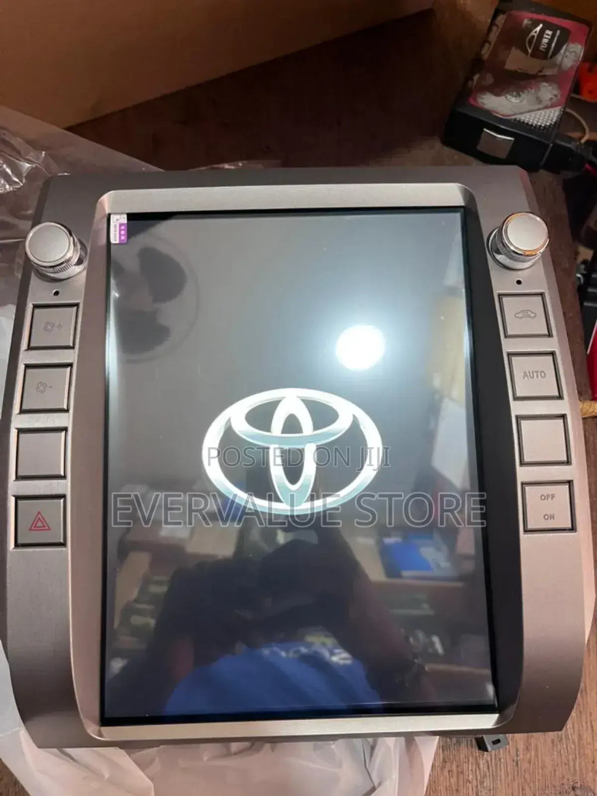Toyota Tundra 2012-2020 Tesla Android Player +Reverse Camera