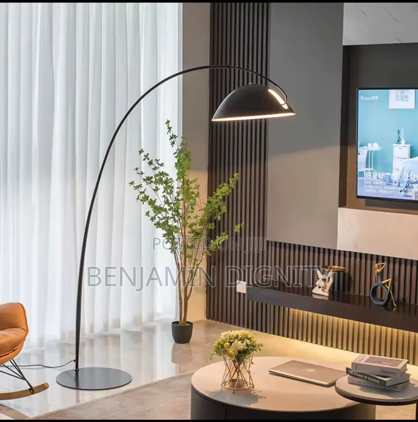 Side Standing Lamp