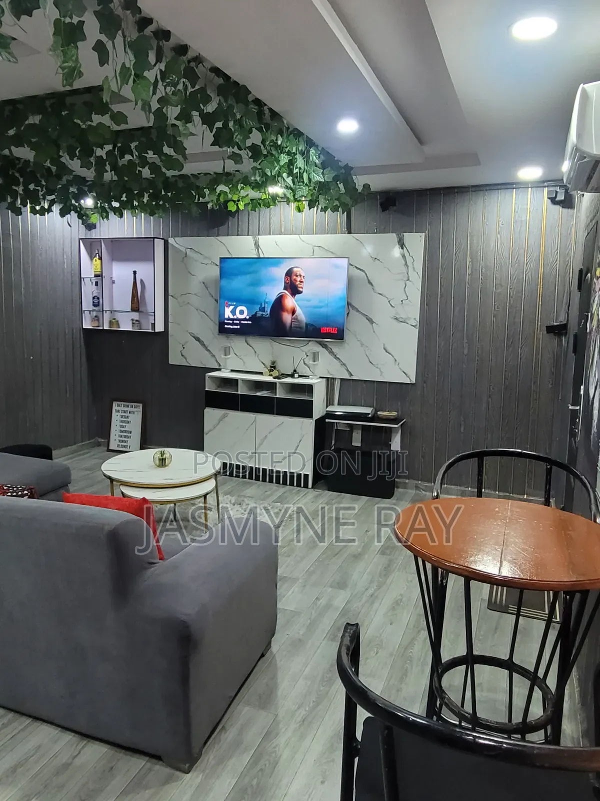 One Bedroom Apartment