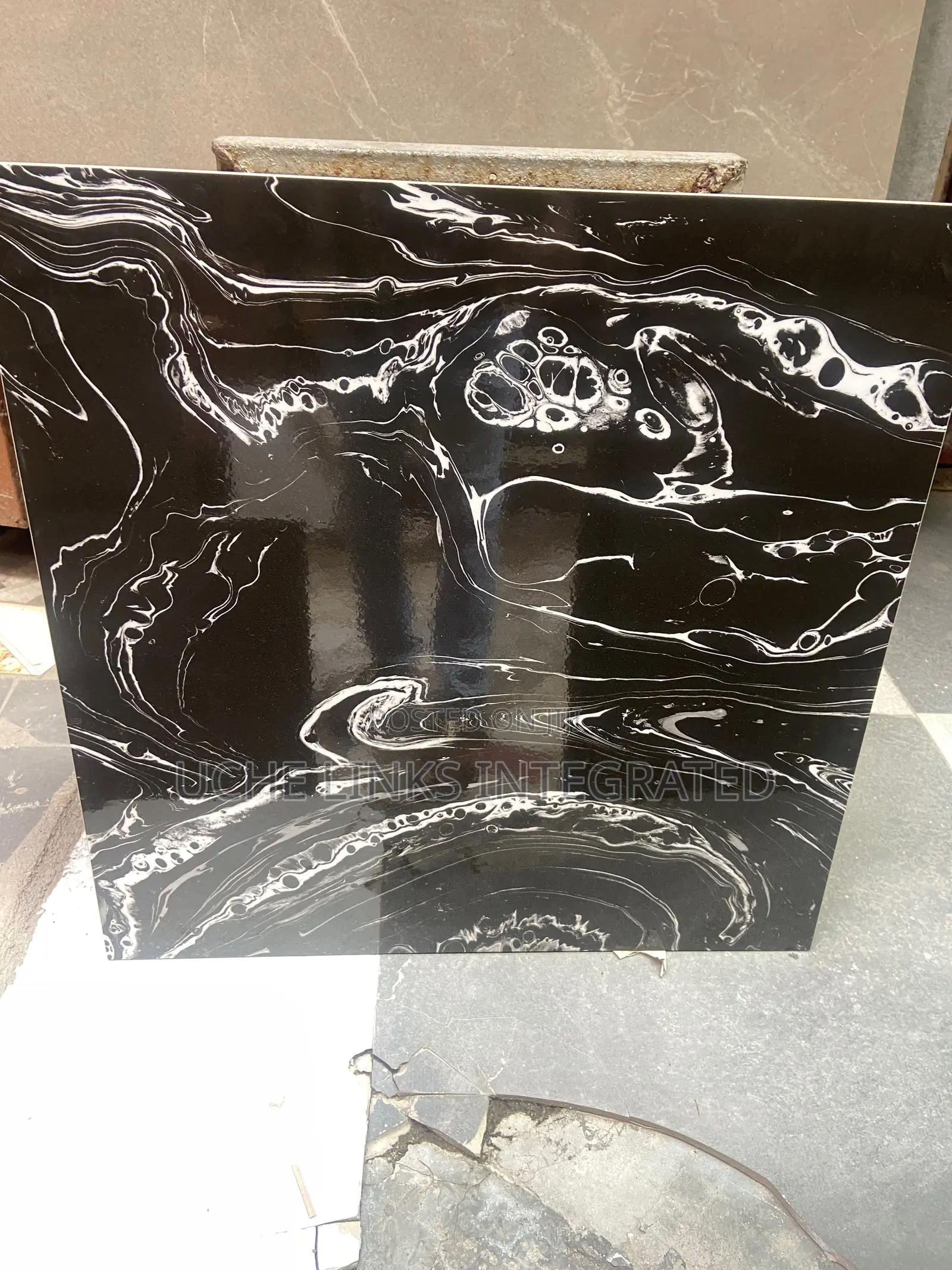 Glossy Black