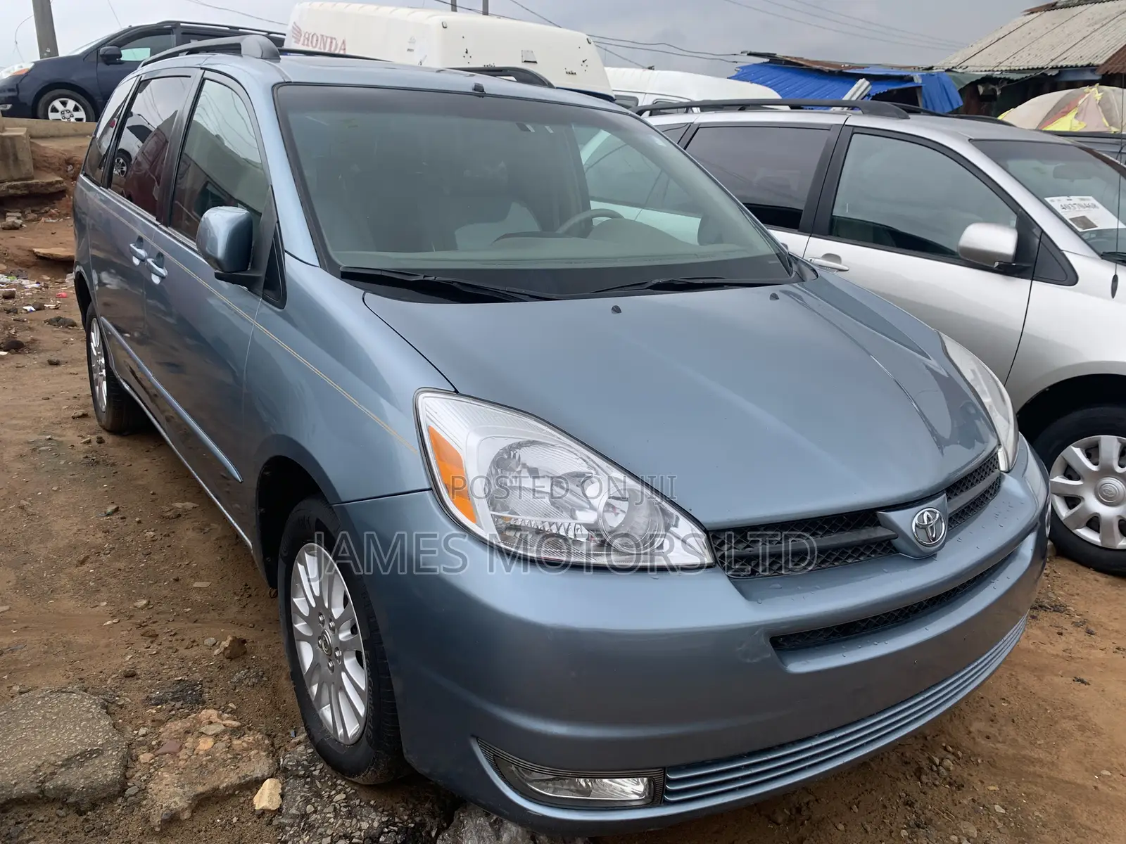 Toyota Sienna 2005 Blue